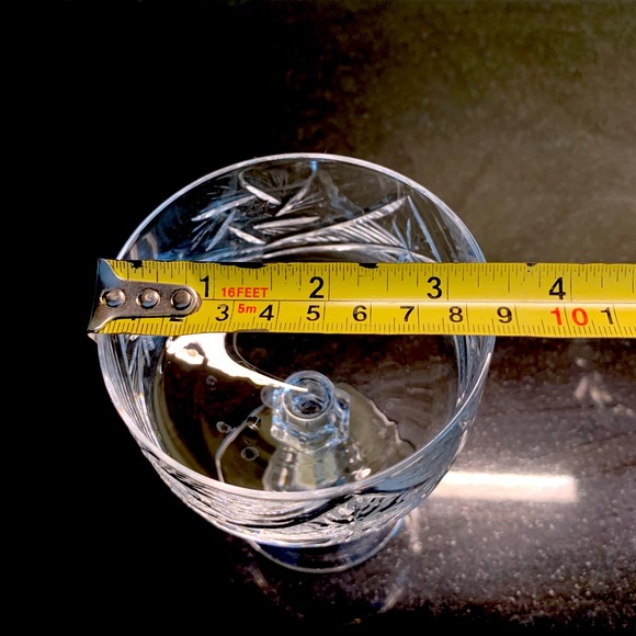 Set of 5 beautiful cut-to-clear coctail / desert glasses with legs & wide mouth - Picture 8 of 9